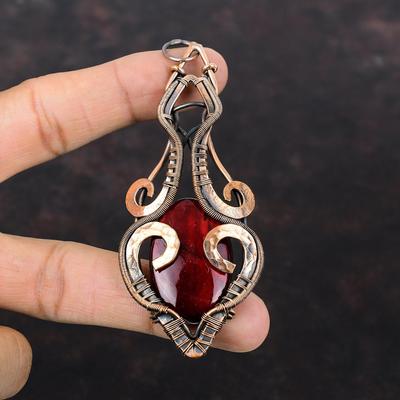 Ciondolo Labradorite Rossa Fuoco Ciondolo Avvolto in Filo di Rame Gioielli di Design in Rame Ciondolo di Pietra Preziosa Fatto a Mano Gioielli Avvolti in Filo Regalo Per Lei