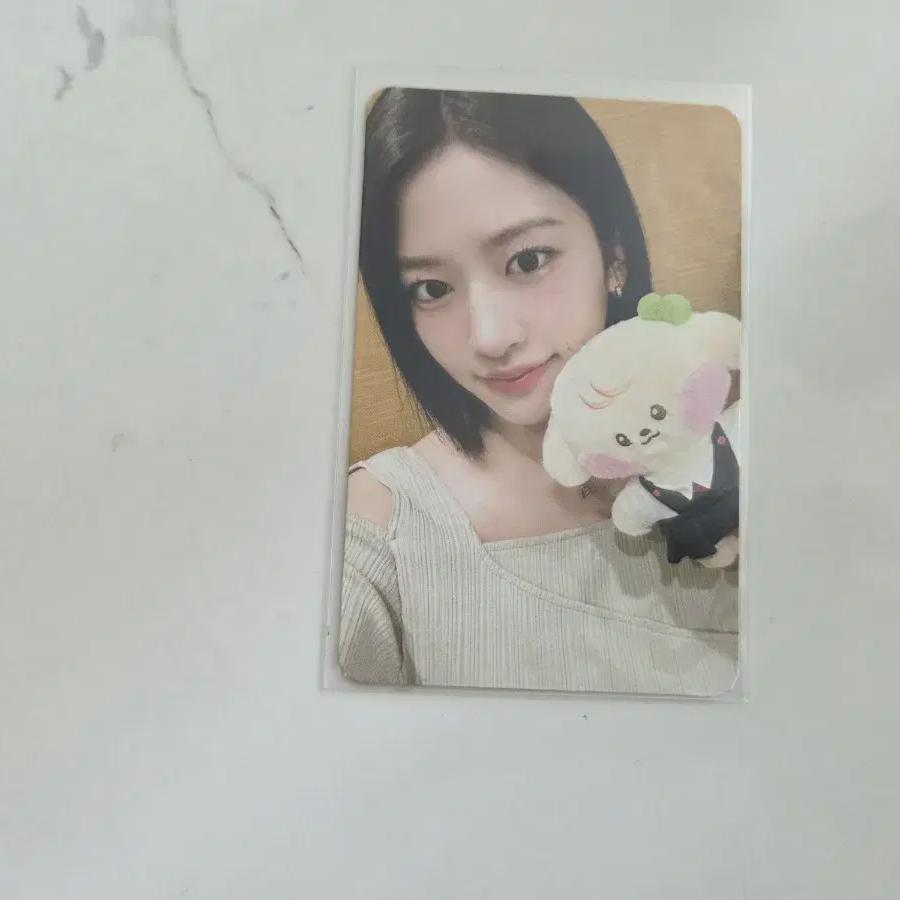 

Ive Switch Mini Pop-up 50,000 Won Pre-order Benefit Eugene