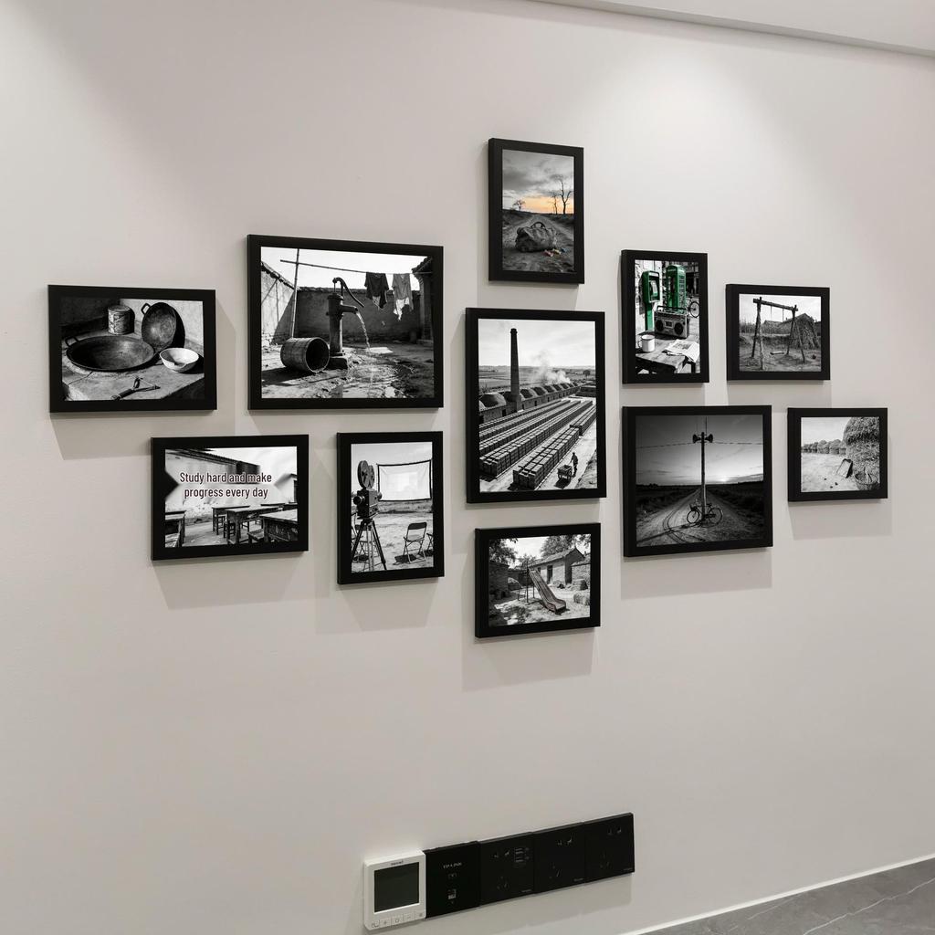 8090 Pitture Murali Retrò in Bianco e Nero per Ristorante & Homestay - Combinazione con Cornice Foto