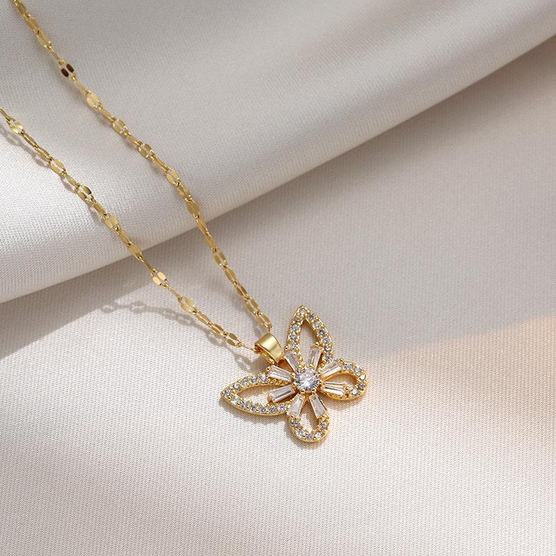 Butterfly Necklace with Color-Retaining Zircon - Fashionable, Versatile Women's Jewelry Accessory.