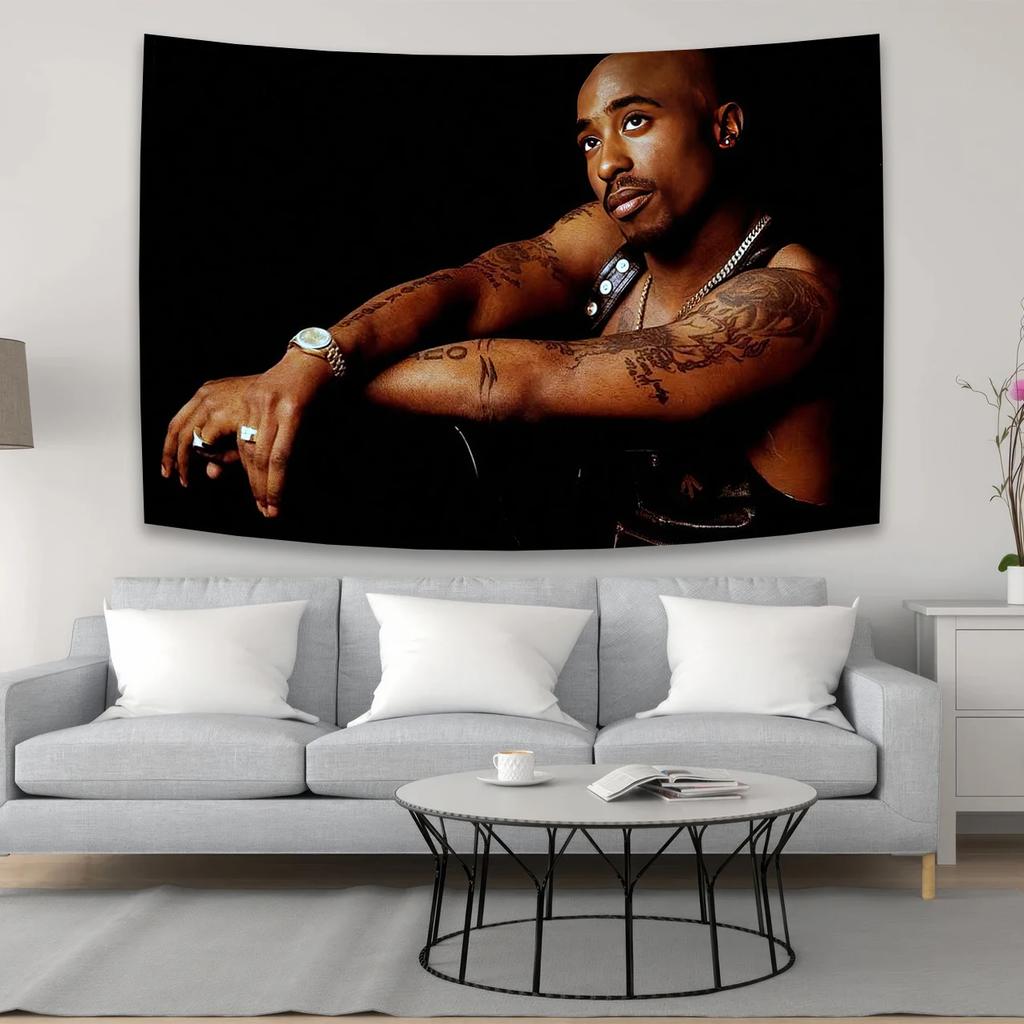 Ikonische 2Pac Wandteppich Legendenhafte HipHop Kunst für Wohnzimmerdekor Moderner Stil Verbessern Sie Ihren Raum mit Musik-Vibes