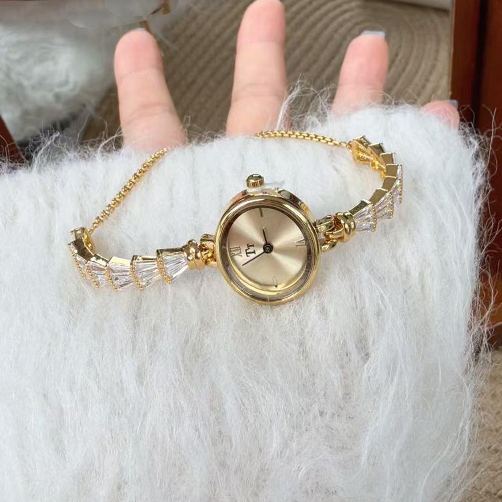 Tianta Fashion Light Luxury Diamond Bracelet Watch Shining Mermaid Women'S Watch