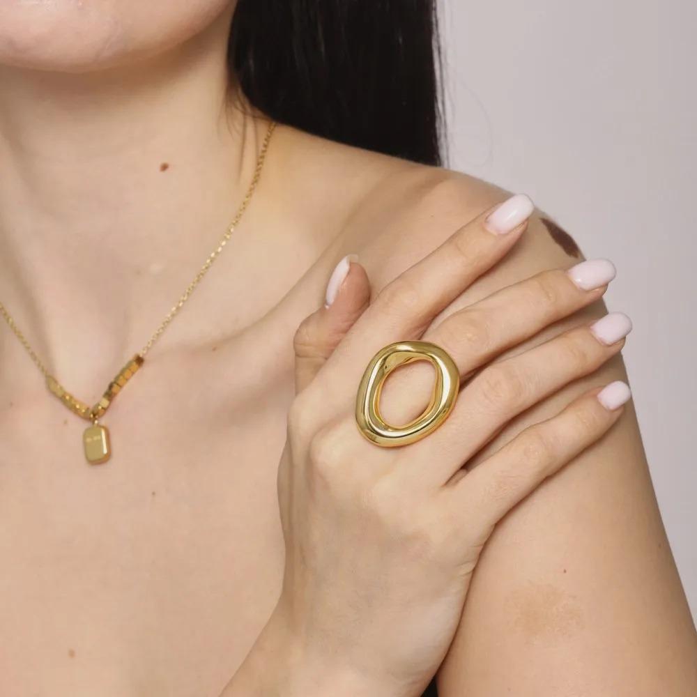 Ladies' Minimalist Thick Bottomed Ring, Hyperbolic Design Aesthetic Jewelry, Minimalist Temperament Ring Accessories.