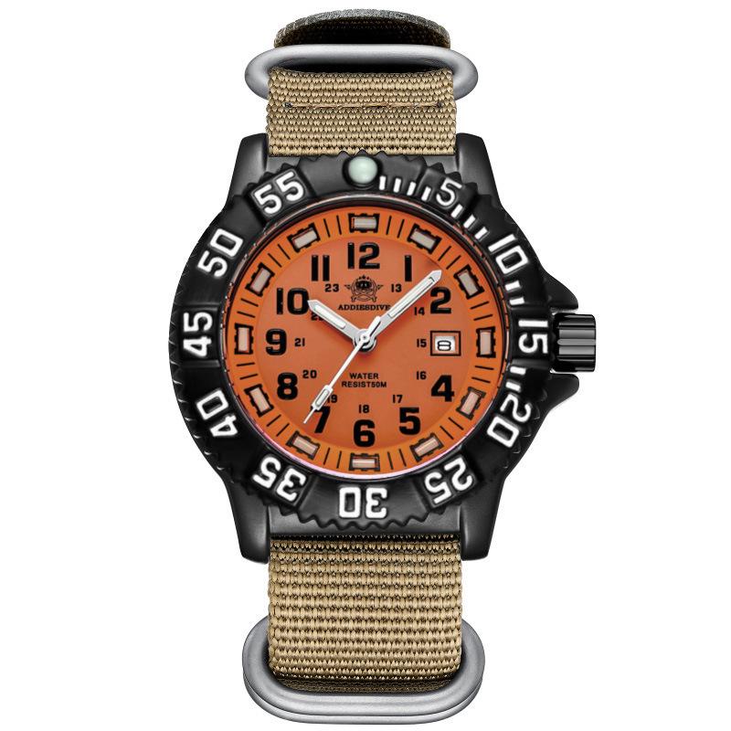 ADDIESDIVE Herren Sport Wasserdichte Quarz-Uhr mit Leuchtendem Zifferblatt.