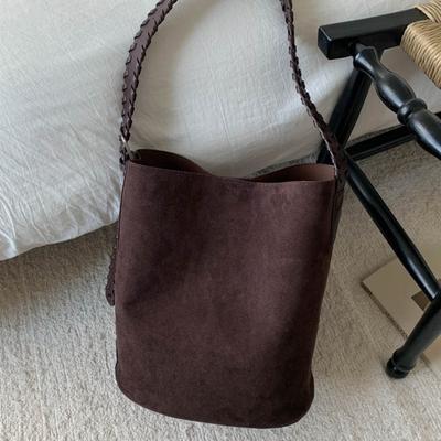 Korean-style Fashionable Commuter Bucket Bag, Elegant Underarm Bag, Stylish Large-capacity Single-shoulder Bag