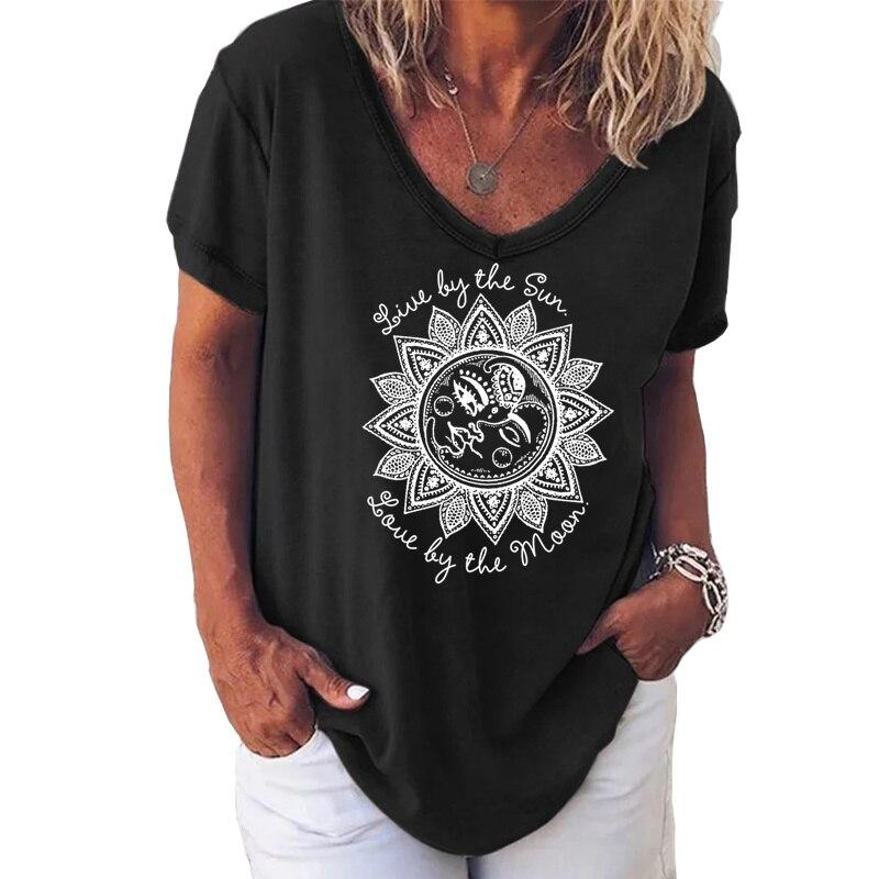Moon V-neck T Shirt Retro Shirt 