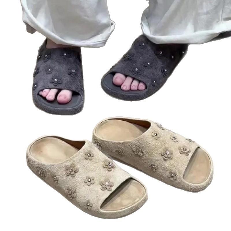2025 new thick-bottomed round-headed Boken drag fish mouth open-toed cool slippers women's one-pedal heavy industry rivets flower slippers