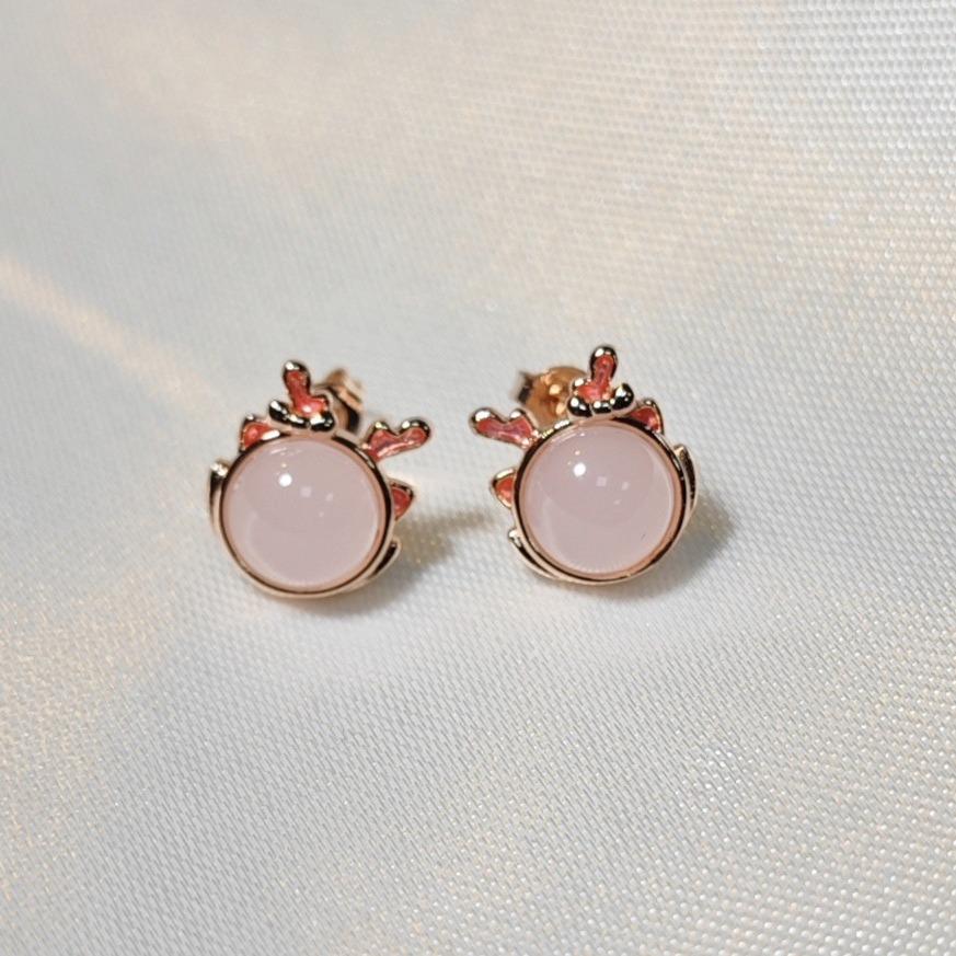 Natural Rose Quartz Dragon Stud Earrings for Women - Cute, Trendy, Versatile, Exquisite, Guardian Benming Year Accessory.