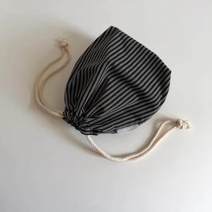 Ticking String Black Pouch