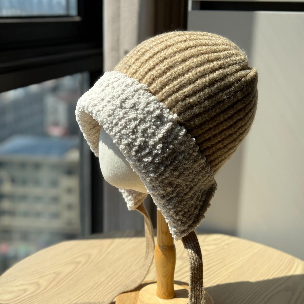 New Hats for Women Autumn and Winter Lamb Hair Ear Protection Plus Velvet Knitted Hat with Face Small Toe Cap Cold Protection Hat