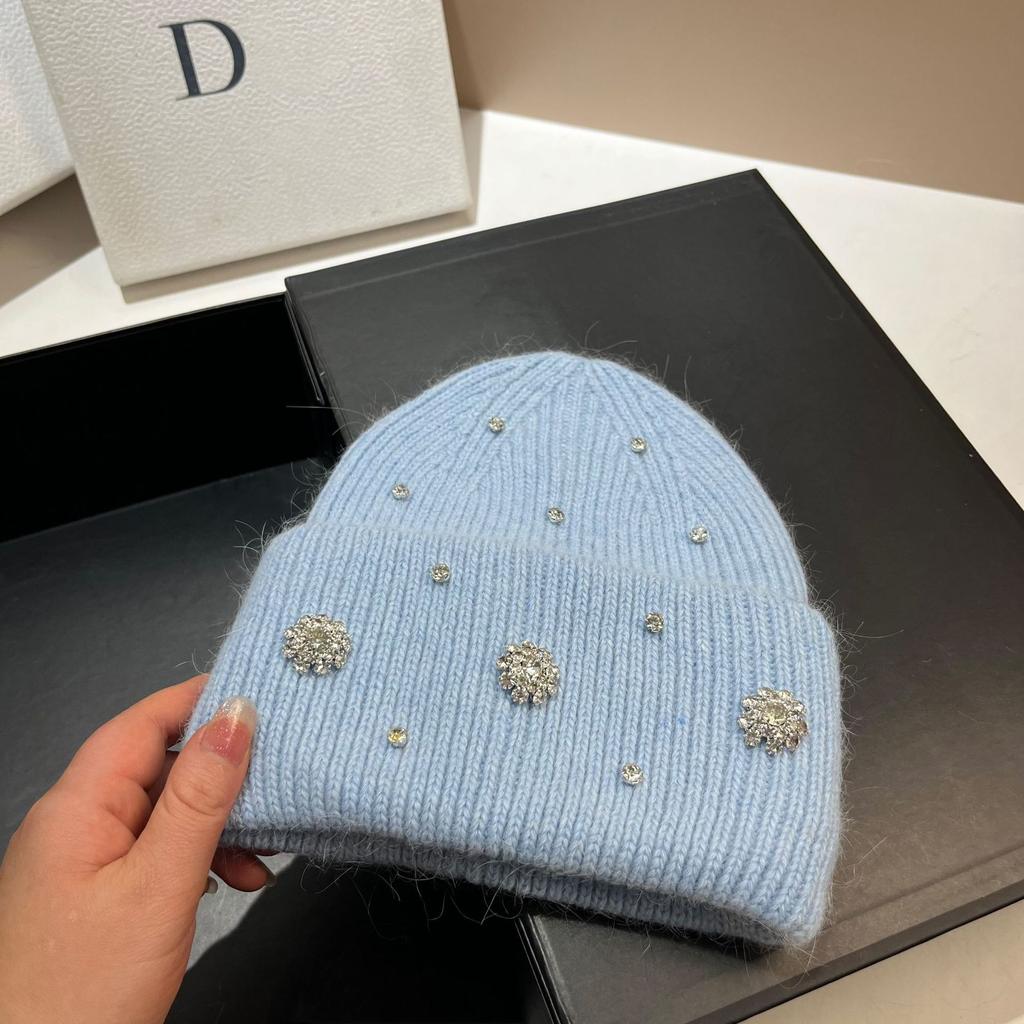 Winter Light Luxury Niche Rhinestone Heavy Industry Knitted Hat Celebrity Outdoor Warm Rabbit Hair Pullover Hat