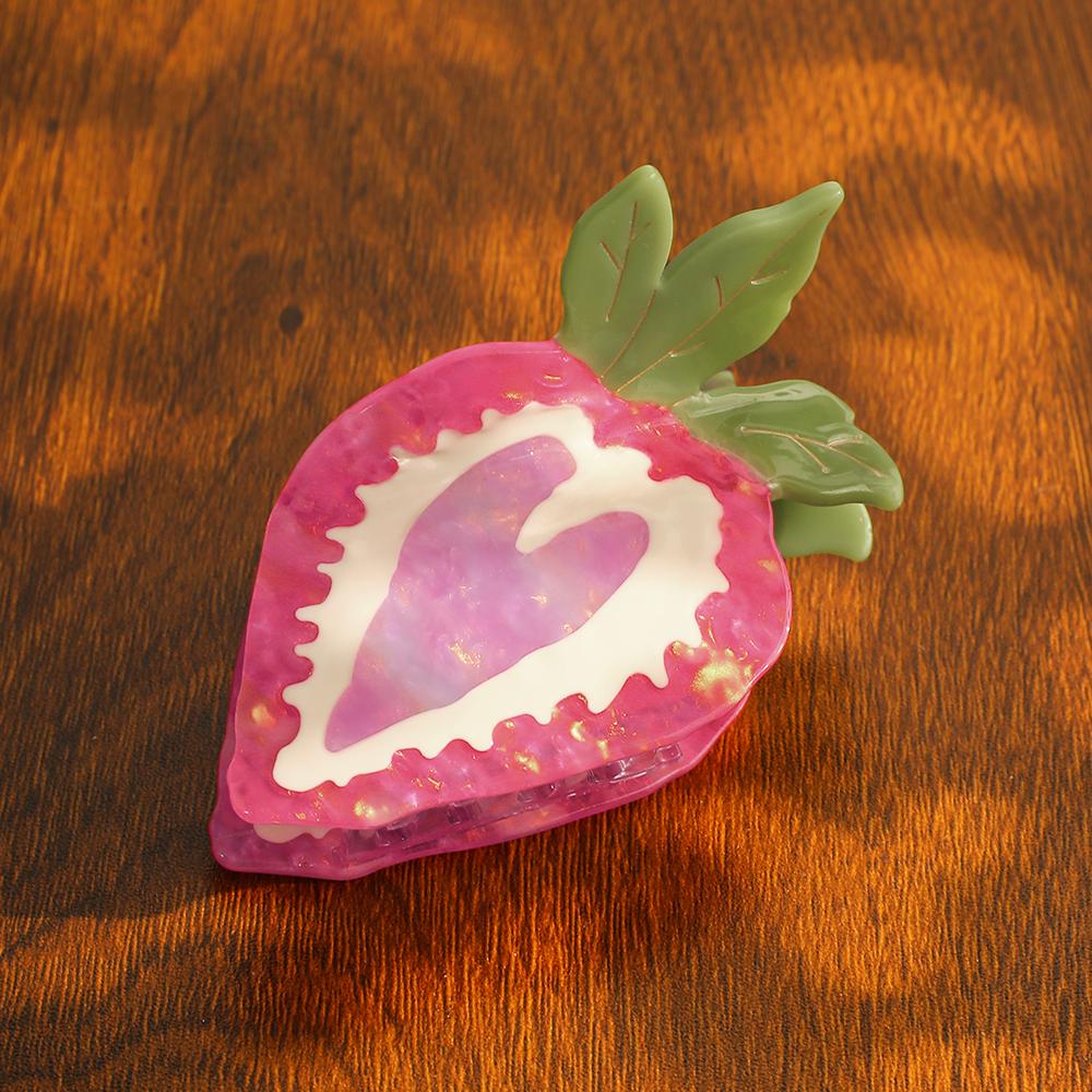 New Style Strawberry Heart Acetate Hair Claw, Elegant Hair Clip, Sweet and Cute Hair Claw, Girlish Popular Hair Clip