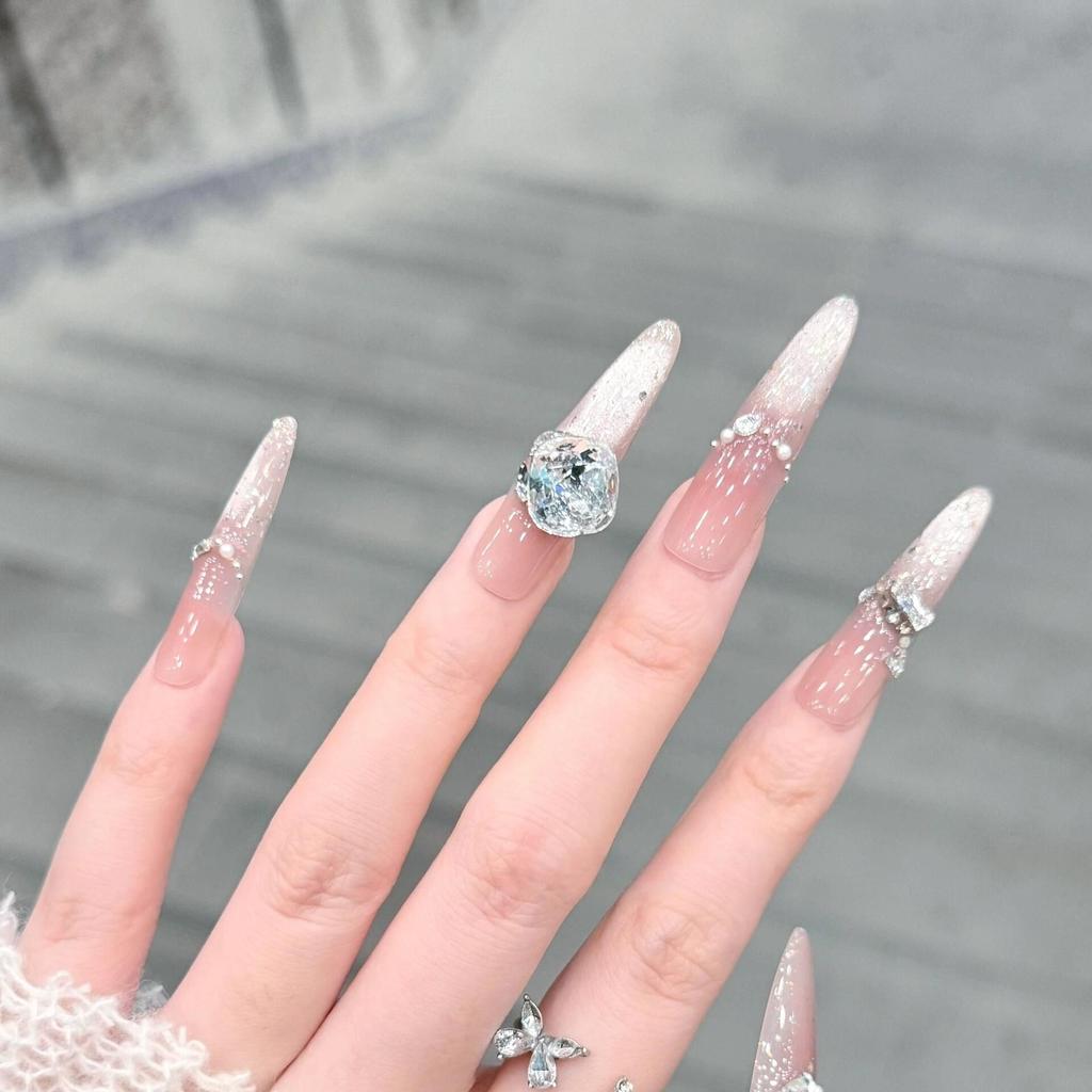 Light luxury ice transparent cold French cat eye pure hand-worn nail whitening temperament advanced sense nail art patch fake nail