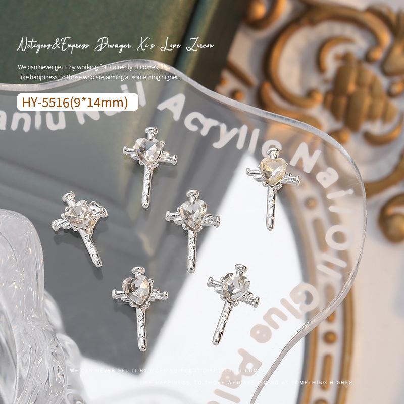 Ny Internetkändis Flash Tre-dimensionell Kors Nageldekoration Cro-hjärta Nageldorn Superflash Legering Nageldekoration