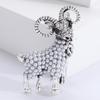 Cute Pearl Goat Animal Brooch 1Pcs Retro Style Lapel Pin for Women Sweater Accessory Perfect Party Gift for Friends
