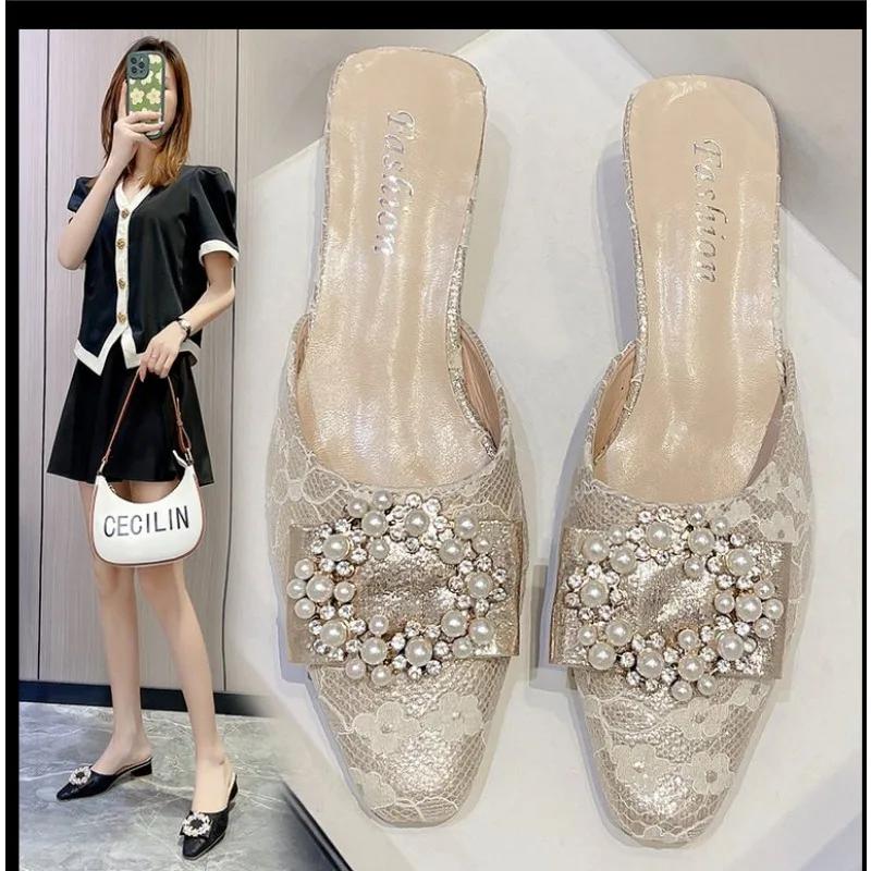 Летние тапочки женская мода мюли с бусинами новые удобные босоножки на среднем каблуке с толстым острым носком 34 бежевый 2918₽