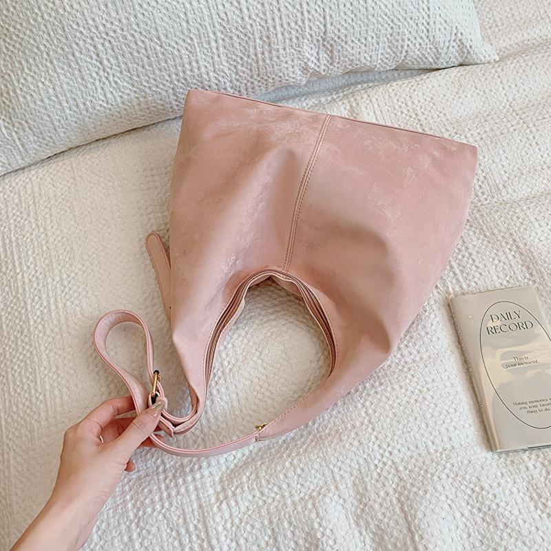 Stylish Pu Shoulder Tote Bag For Women With Ample Capacity For Daily Use In Various Colors