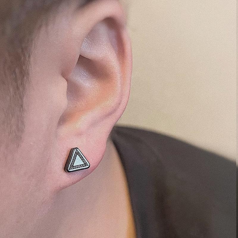 2025 Korean Style Magnetic Non-Piercing Triangle Stud Earrings: Trendy Dark Pattern for Men’s Unique Style