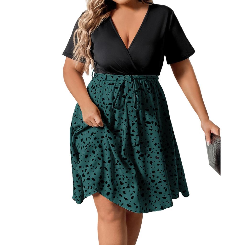 Dámské módní ležérní volné šaty velkých velikostí s potiskem, V-výstřihem, krátkým rukávem, na zavazování, plisované