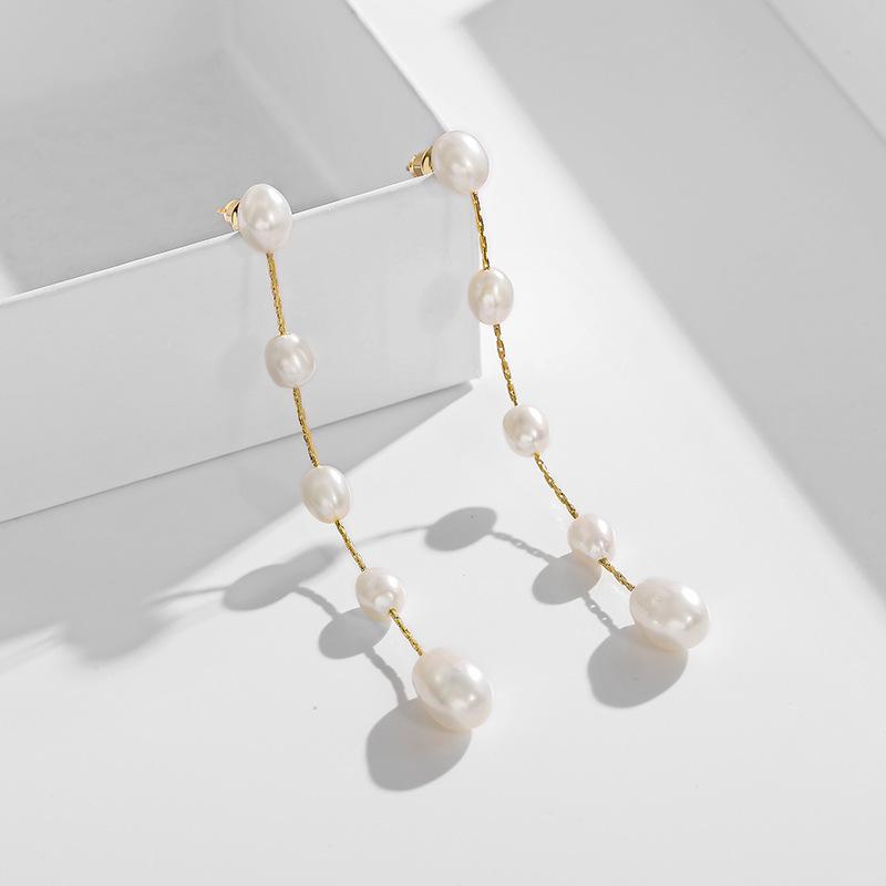 Freshwater pearl earrings, long temperament fringed stud earrings, niche design earrings, earrings.