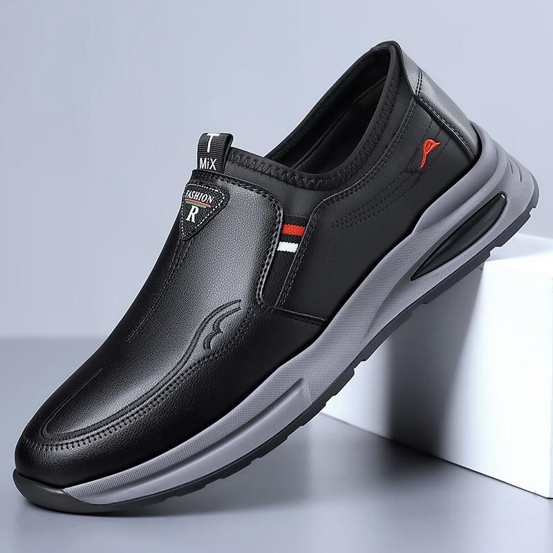 Fashion 2024 Fashion British Style Thick Sole Men's Loafers Spring Autumn Designer New Casual Slip-on Soft Leather Men's Sneakers