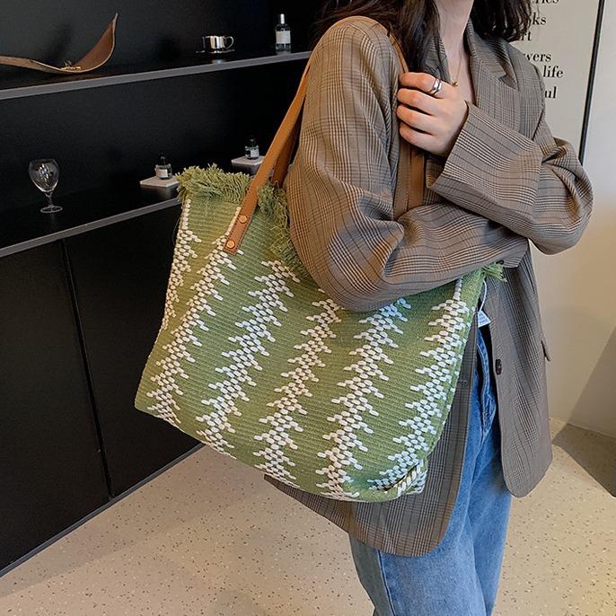 Large-capacity Canvas Bag, Tote Bag, Tassel Cotton and Linen Woven Women's Bag, Simple and Versatile Commuting Single-shoulder Bag