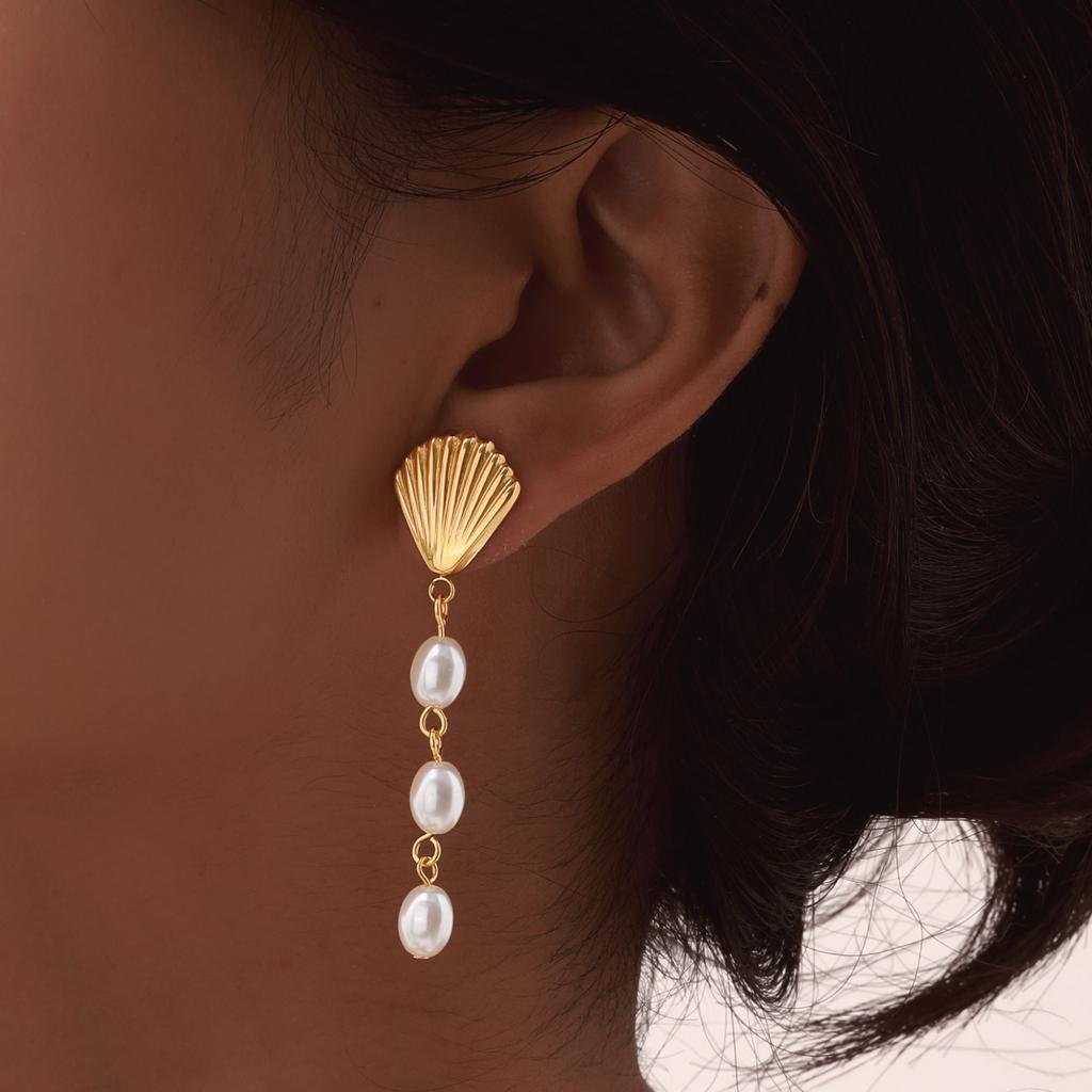 Stainless Steel Shell Earring for Women Scallop Imitation Pearl Earrings Metal Attractive Jewelry