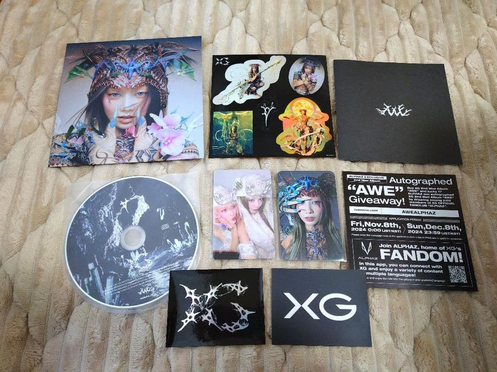 [USED] XG "AWE" HINATA ver. with trading card