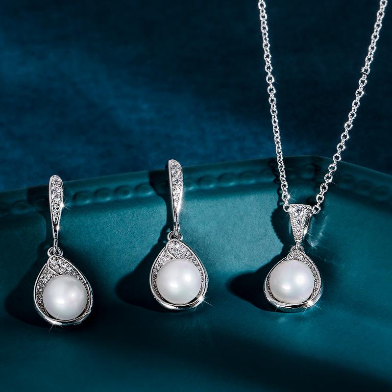 Japanese-Korean Style Pearl Earrings and Necklace Set: Elegant Shell Imitation Jewelry
