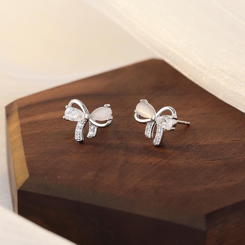 Exquisite Cat Eye Stone Bow Earrings for Girls Girl Heart Versatile New Earrings