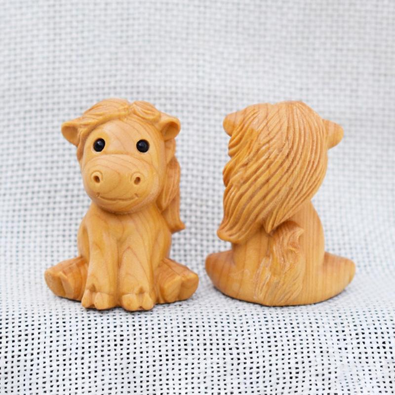 1/2Pcs Mini Wood Carving Chinese Year Horse Ornaments Zodiac Statue Cute Horse Decor Office Desktop Decor Car Decoration