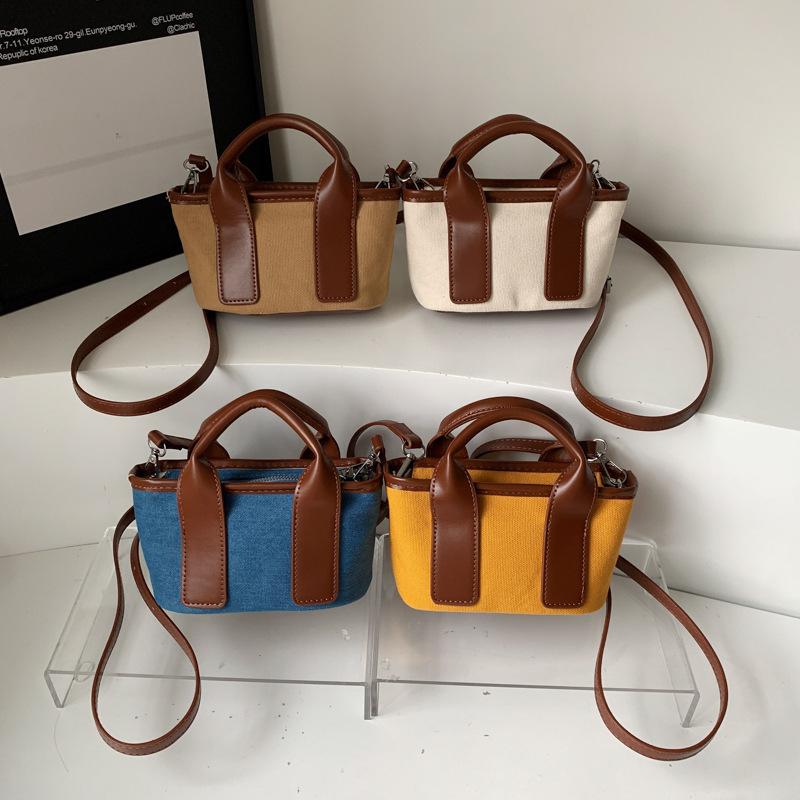 Foreign order retro portable small bag women's 2025 spring and autumn new pillow bag advanced texture versatile commuter messenger bag