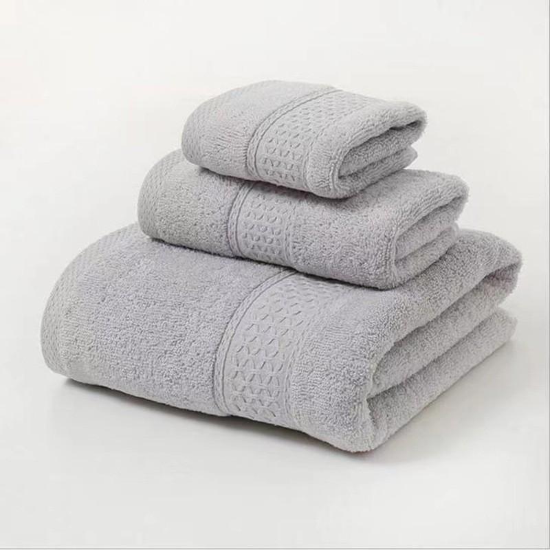 

Подарунковий набір мінімалістичних рушників Pure Cotton: Рушники для ванни, рук і обличчя зі знятим із виробництва дизайном вишивки 1 Square Towel + 1 Bath Towel + 1 Bath Sheet