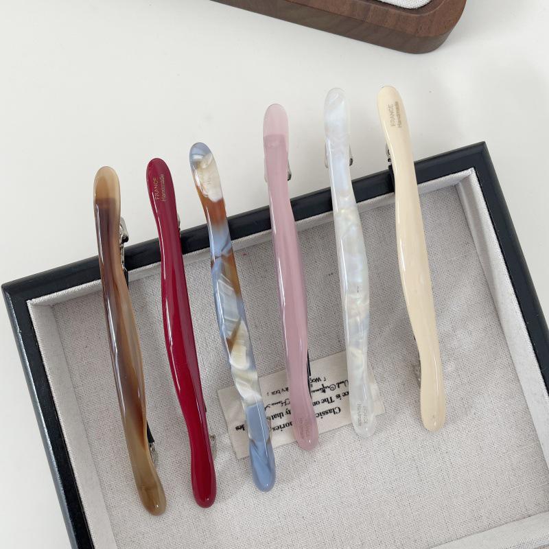 Korean Acetate One-Word Hair Clip: Elegant, Versatile Spring Hairpin for Women, 2025