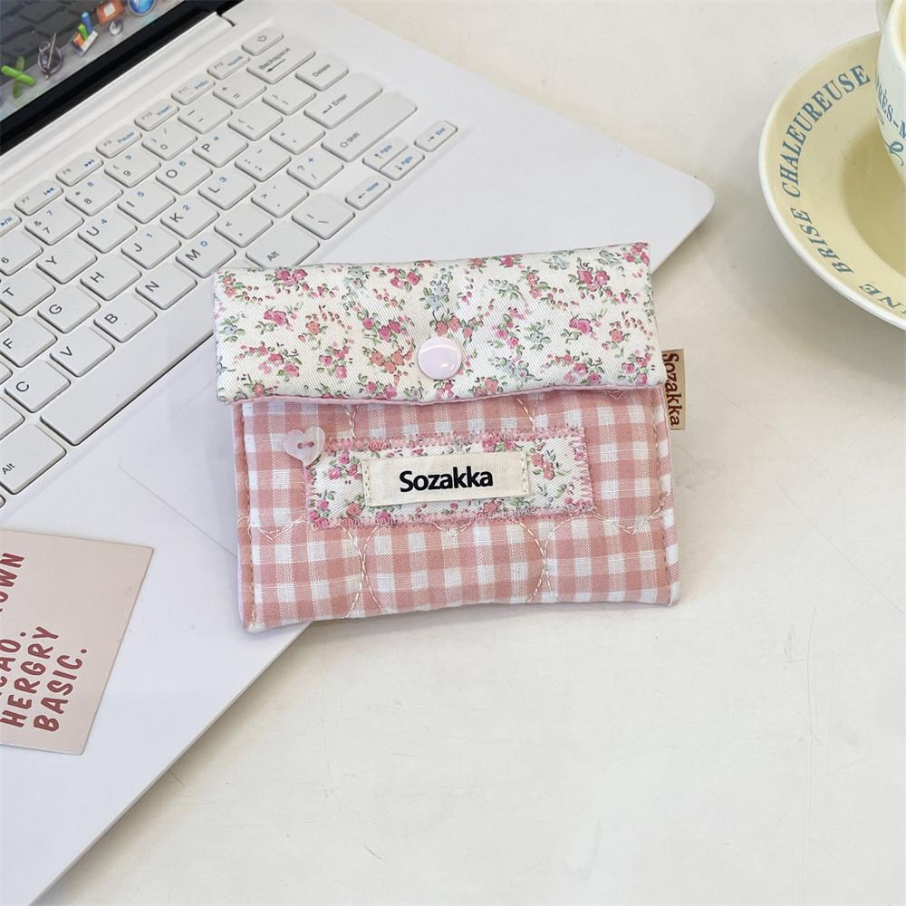 Portable Sanitary Napkin Storage Pouch With Polyester Fabric For Travel And School Use