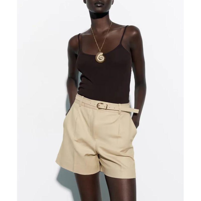 Casual White with Belt Pleated Bermuda Shorts