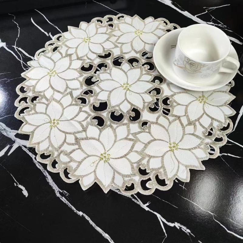 NEW European pastoral Damask embroidery hand hollowed out tablecloth tea set table mat vase lamp living room bedroom decoration for Home