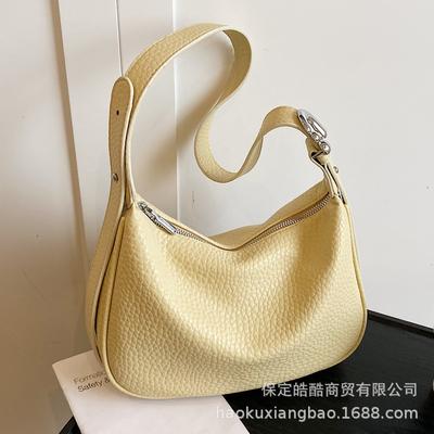 Super Fire Niche Horn Bag Women's 2025 New Spring and Summer Versatile Messenger Bag Fashion Shoulder Underarm Dumpling Bag