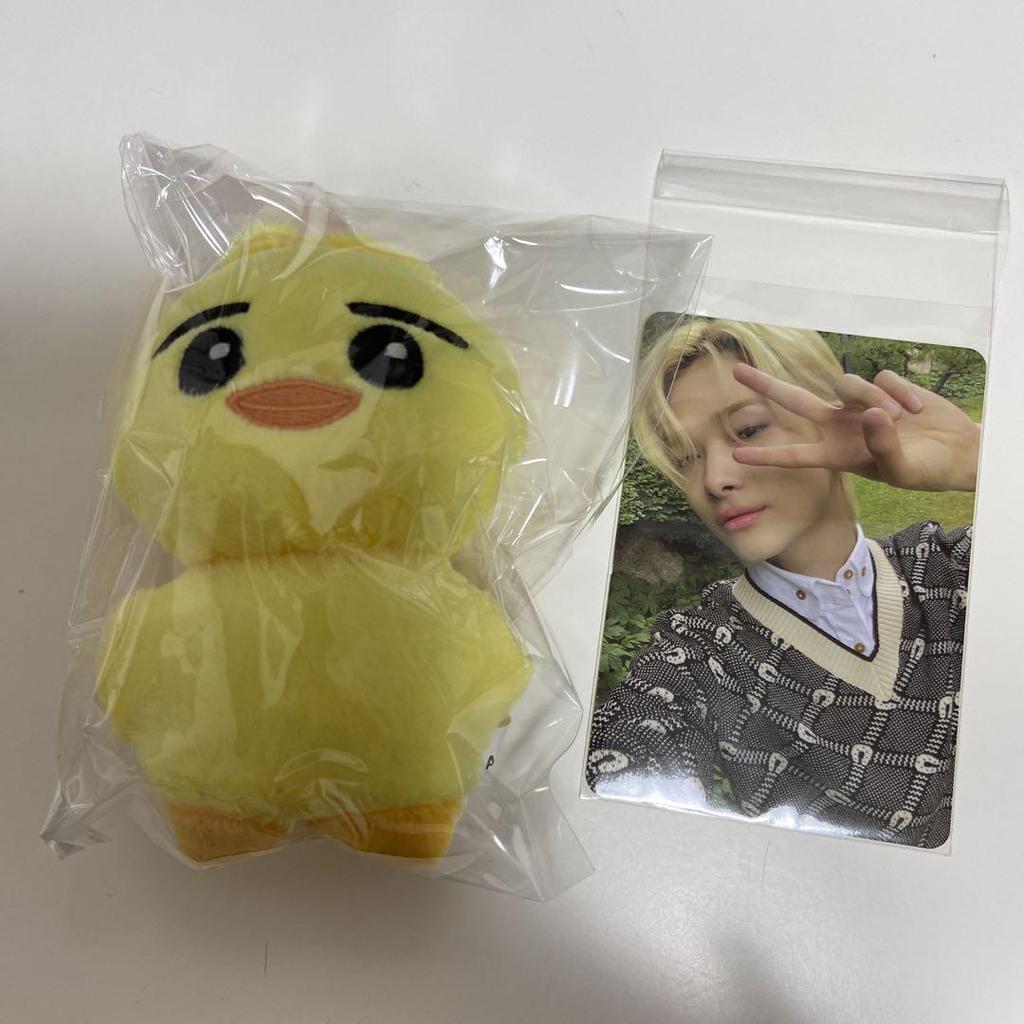 [USED] ENHYPEN Niki 10cm Plush Keychain + FC4 Trading Card