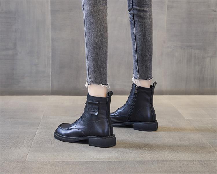 Molett Méretű Valódi Bőr Félvádli Bokacsizma Nőknek, Brit Stílusú, Ősz/Tél 2022, 41-43-as Méret.