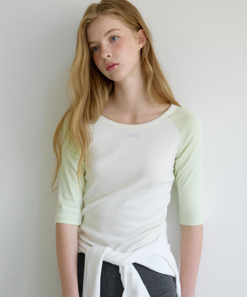 LETTER FROM MOON Letters Raglan Label T-Shirt (Cream)
