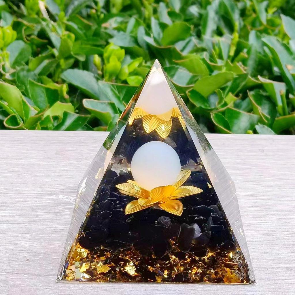 Crystal Stone Pyramid Resin Decor: Home, Office, Car Ornaments