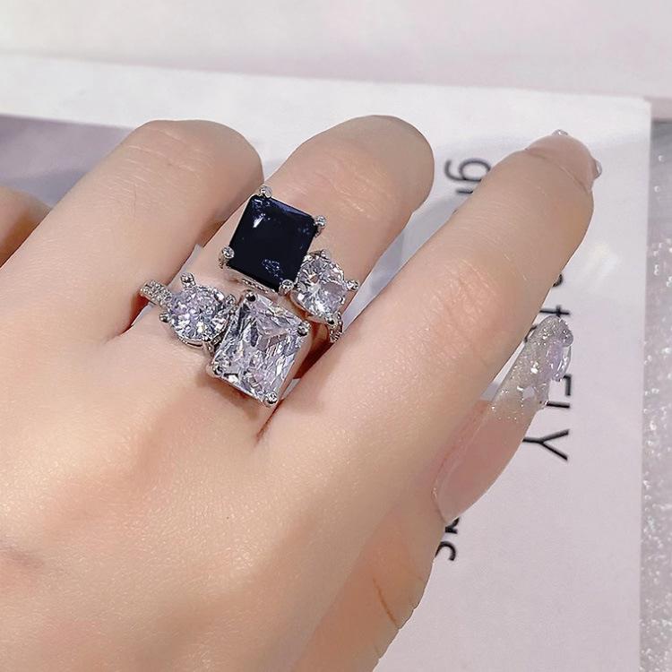High Carbon Diamond Ice Flower Cut Proposal Ring European and N Fashion Luxury