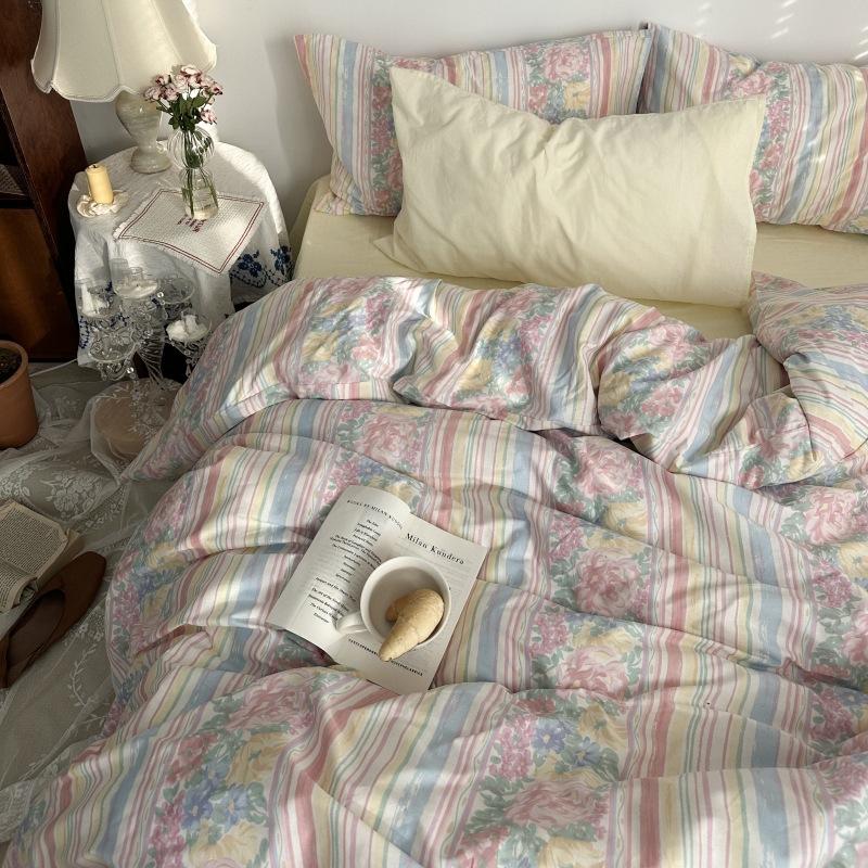 French Style Retro Printed Bedding Rural Style Duvet Cover Solid Color Dust-proof and Easy To Clean Mattress Protective Covers Envelope Pillowcase