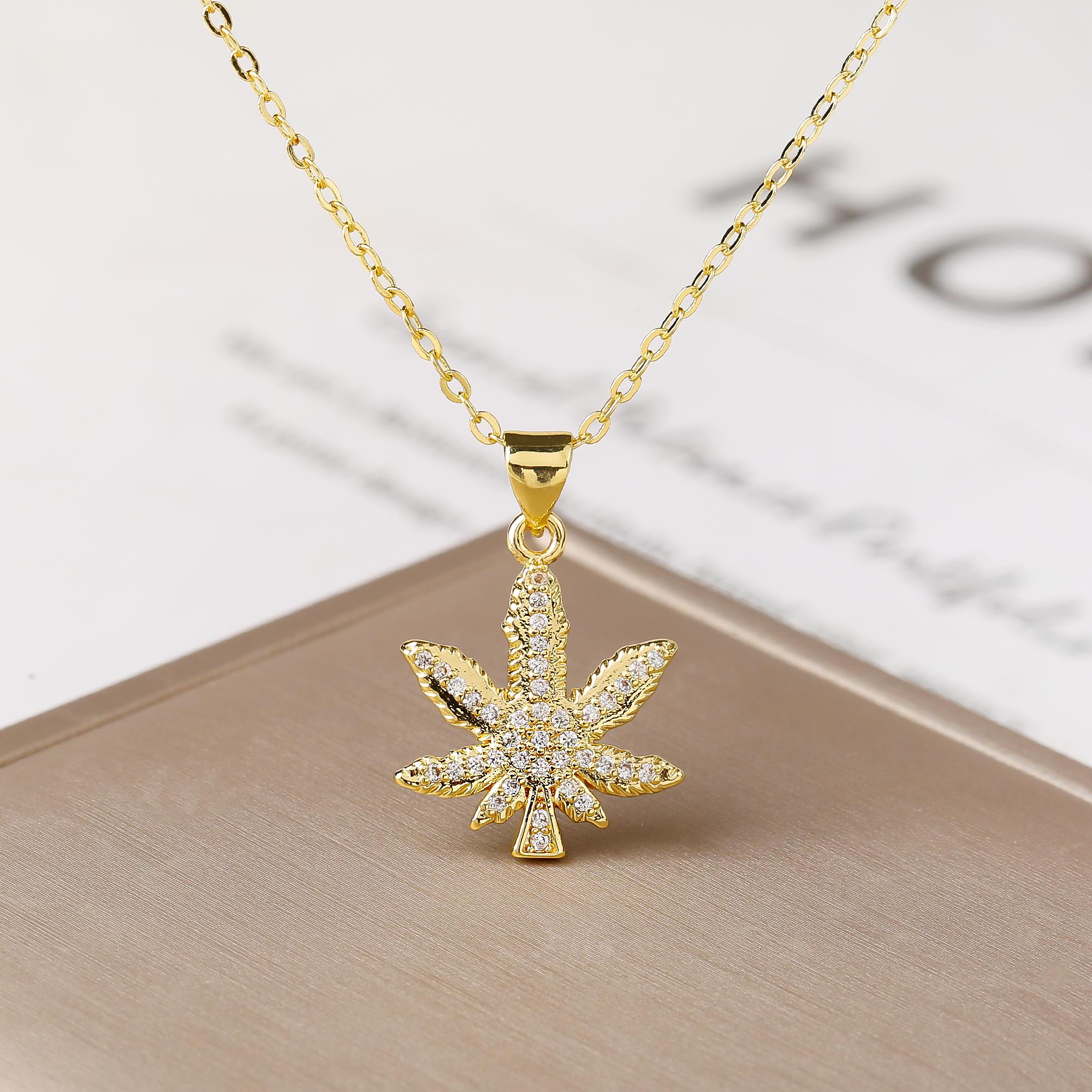 

Trendy Gold Color Butterfly Heart Leaf Pendant Necklace for Women Shiny Zircon Chain Choker Cute Romantic Zircon Gift for Girls