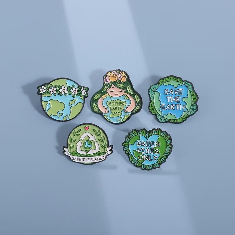 Eco-Friendly Earth Love Green Metal Brooch: Round Environmental Badge Pin