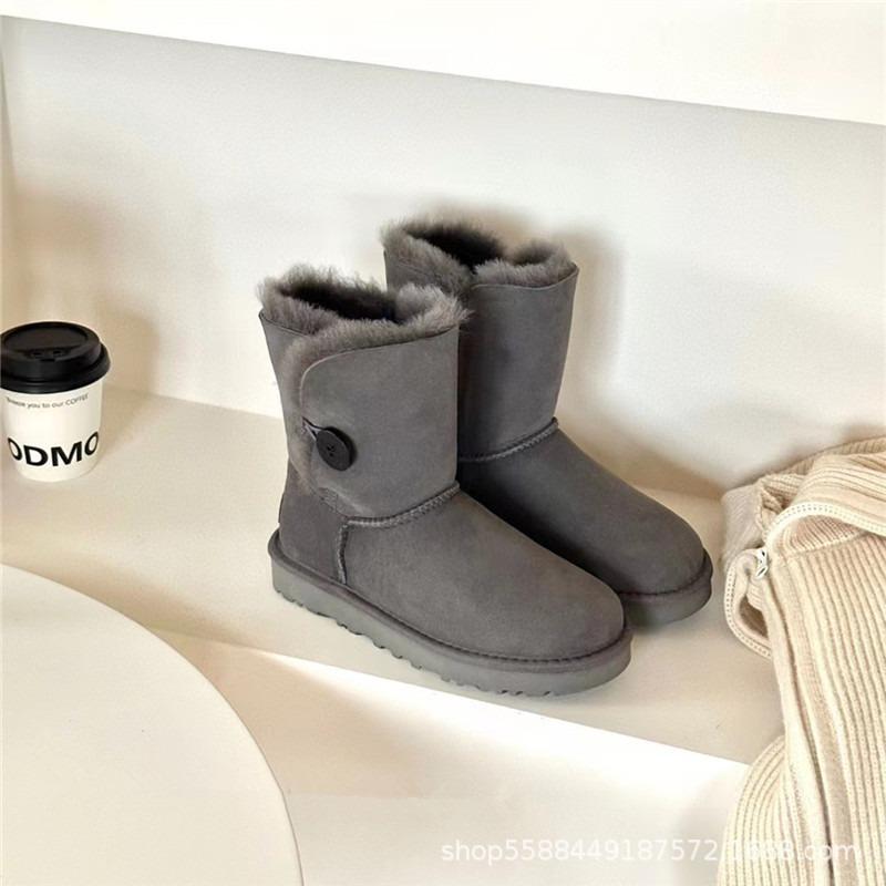 Henan Sangpo snow boots classic sheepskin fur integrated warm versatile