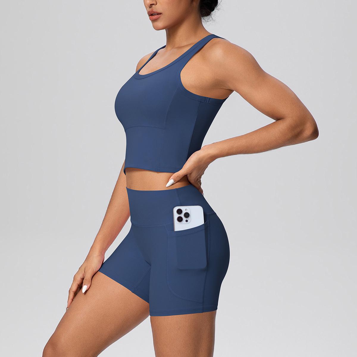Women s Shockproof Sports Vest & High-Waist Shorts Yoga Set L