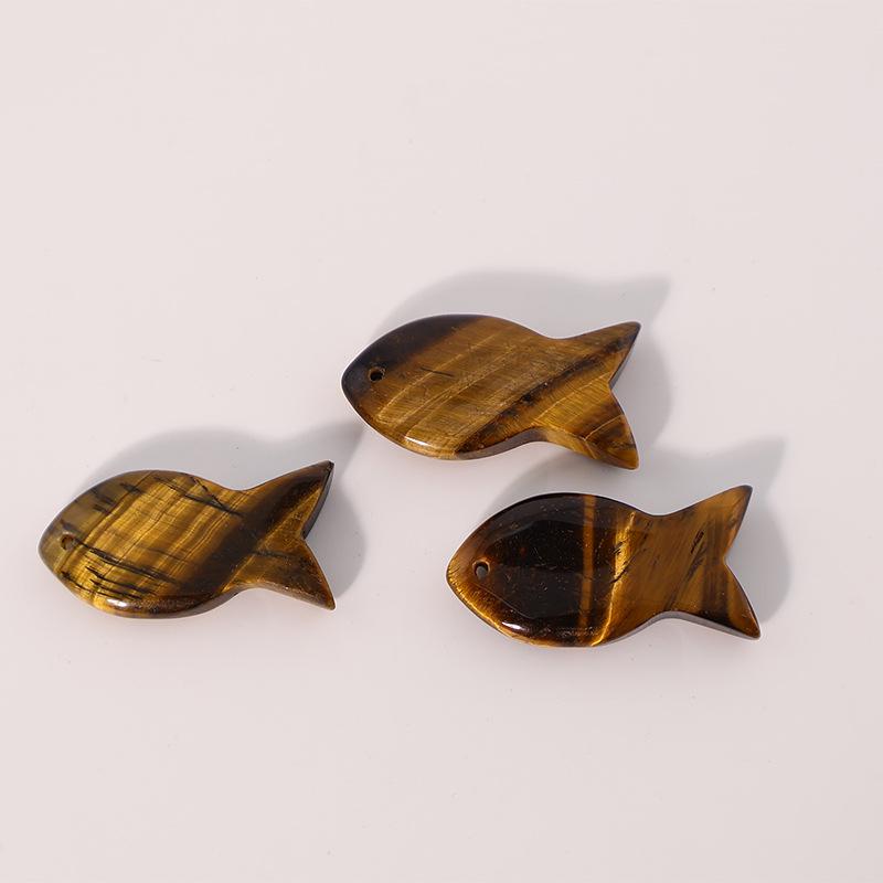 Crystal Agate Fish-Shaped Pendant - Semi-Precious Stone Necklace Charm Keychain Accessory 35*15mm, ~9g