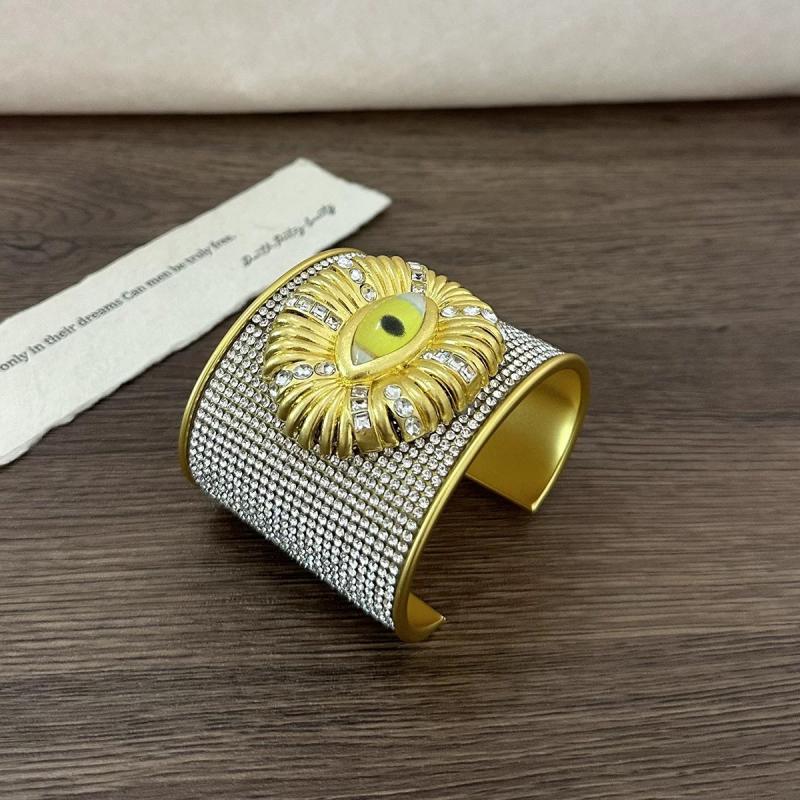 Vintage Personalized Metal Blue Eyes Cuff Bracelet For Women Fashion Jewelry Exaggerated Hand Open Bangles Accessories Gifts
